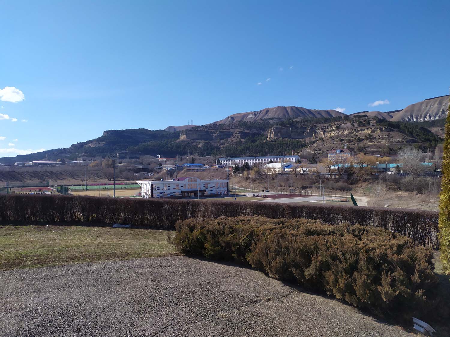Vid_na_stadion_ot_ostanovki_IMG_20210327_151502.jpg